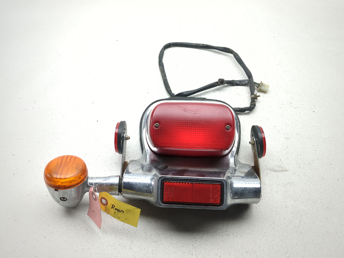 01-04 Suzuki VL800 Intruder Volusia Taillight Brake Light Lens W/ Turn Signal
