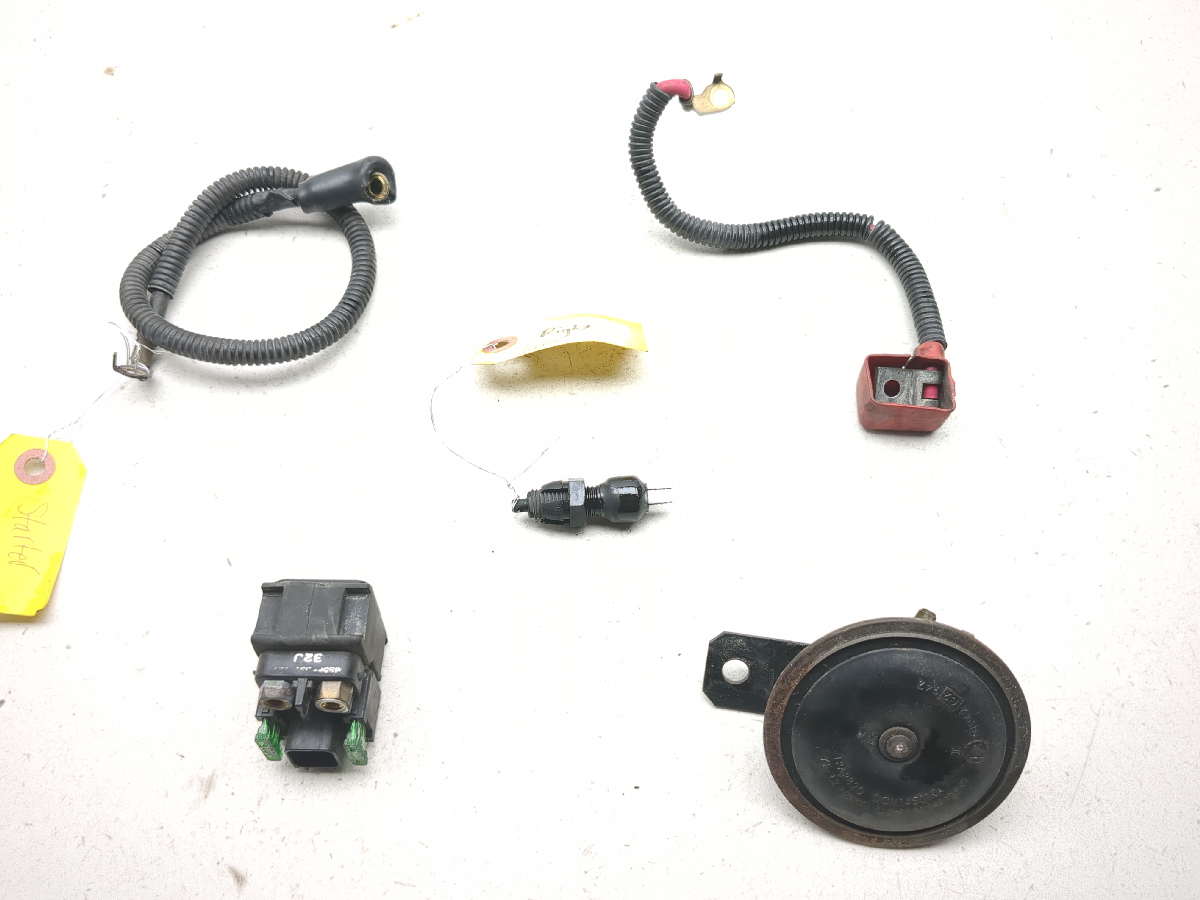 01-04 Suzuki VL800 Intruder Volusia Relay Set Starter Horn Brake Switch Battery