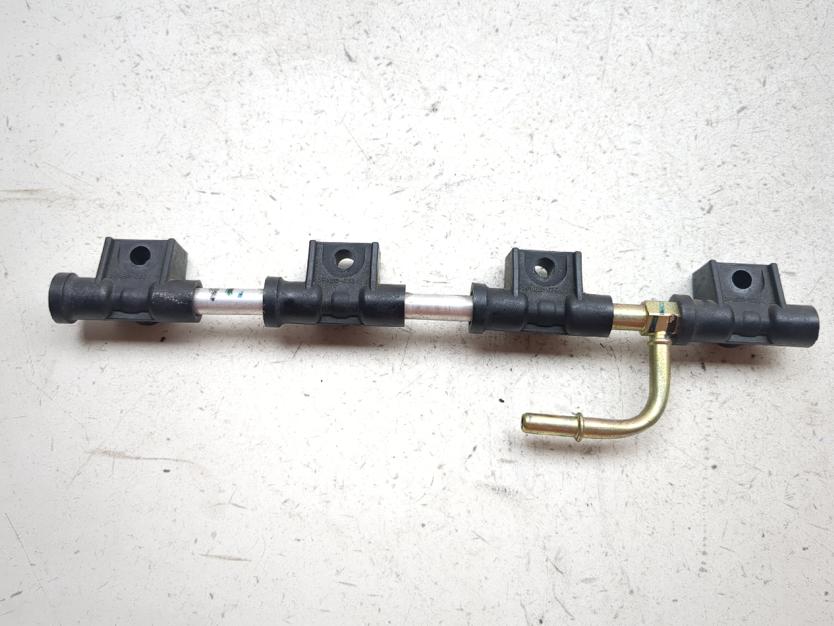 99-07 Suzuki Hayabusa GSX1300R Gas Fuel Injector Rail
