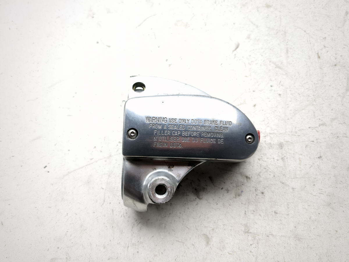 08-17 Yamaha Raider XV1900 CU Right Front Brake Master Cylinder