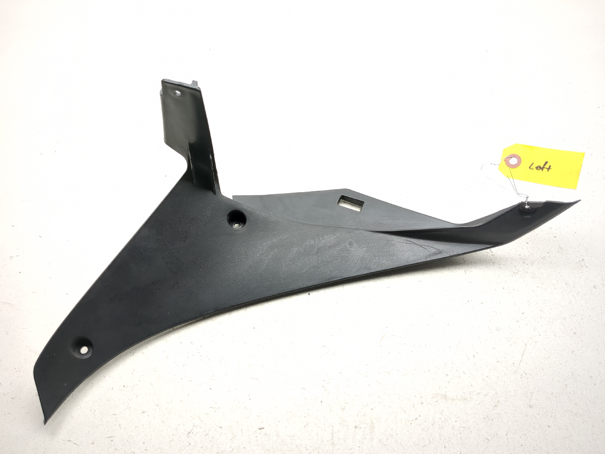 18-25 Suzuki GSX250R GSX 250 Left Side Frame Cover Panel 94462
