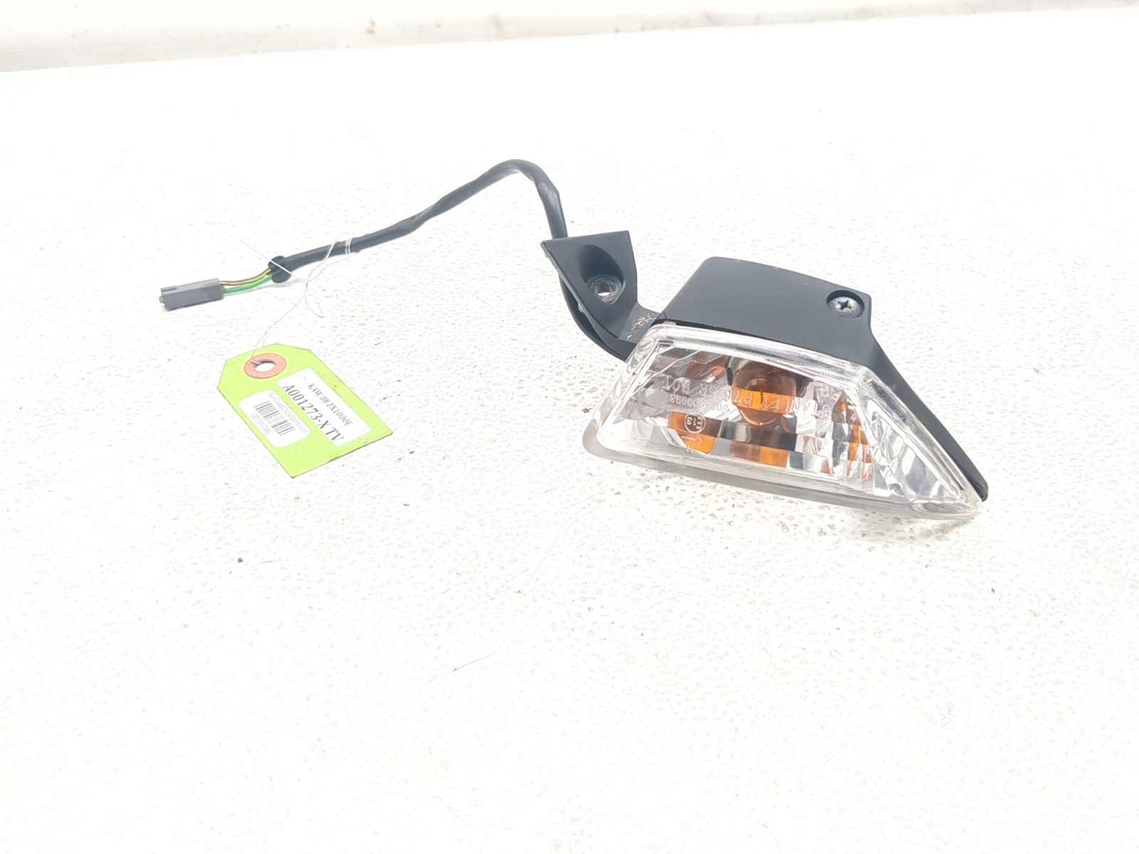 08-10 Kawasaki Ninja ZX1000 ZX10R Front Right Turn Signal