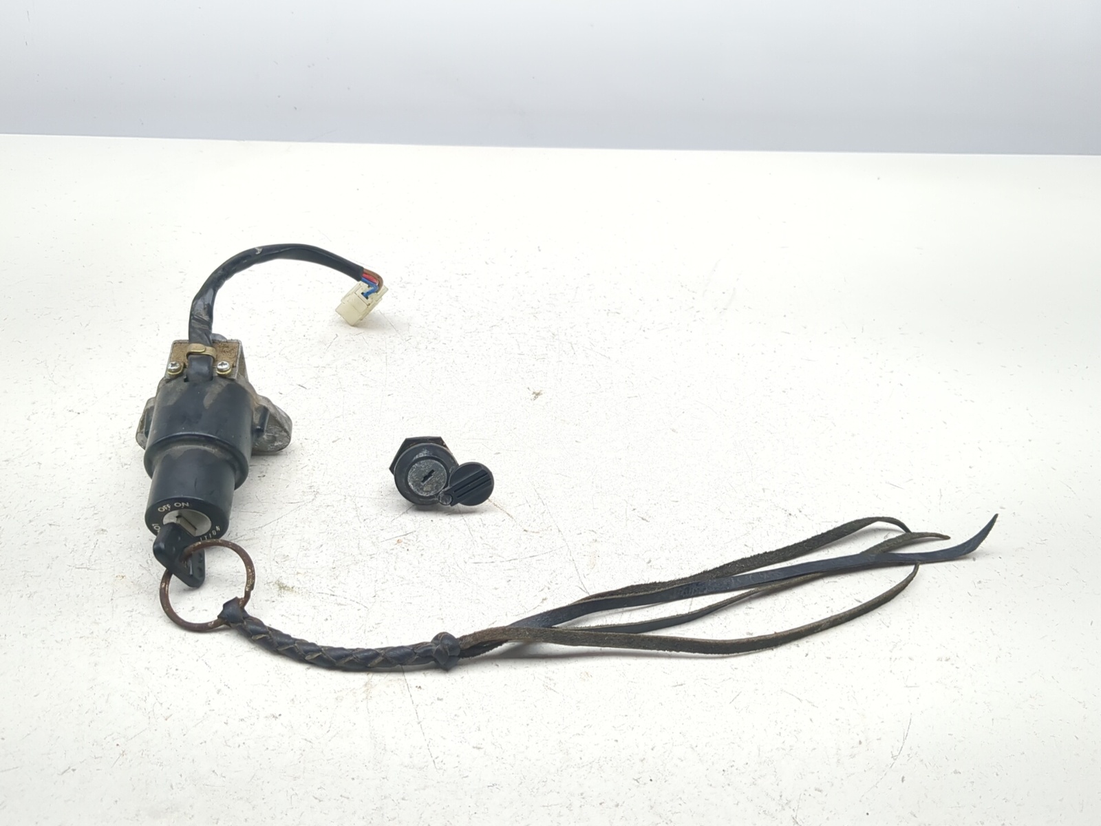 chato　 81-97 Yamaha Virago XV750 Ignition & Seat Lock Set WITH KEY 2AE