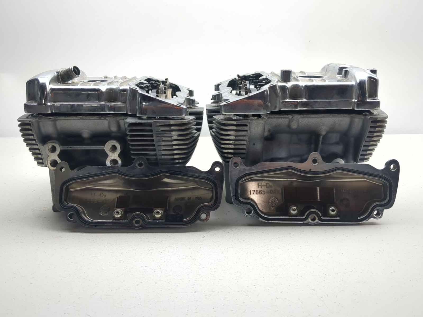02 Harley-Davidson Davidson Vrod Vrsca Front & Rear Cylinder Head