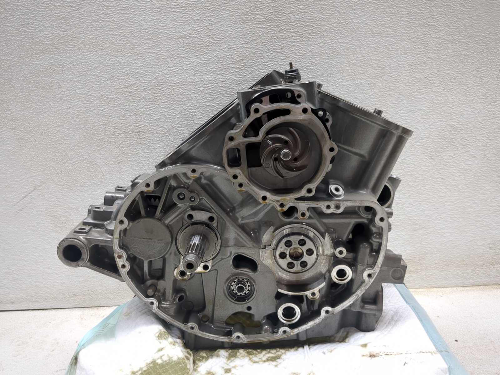 02 Harley-Davidson Davidson Vrod Vrsca Engine Crankcase Cracked Motor Block