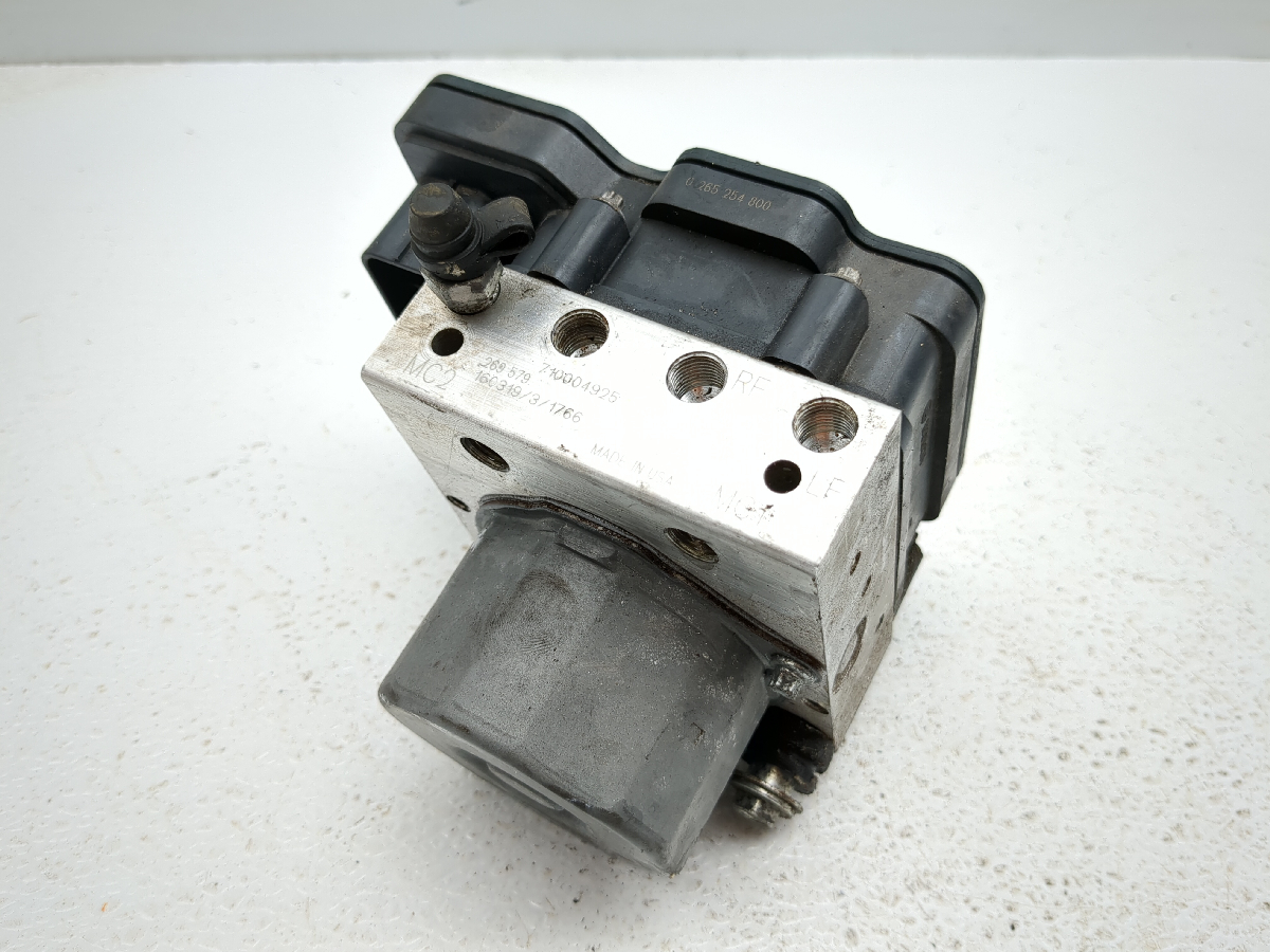 16-19 Can Am Spyder F3-T SE6 ABS Brake Pump Module 2265106516