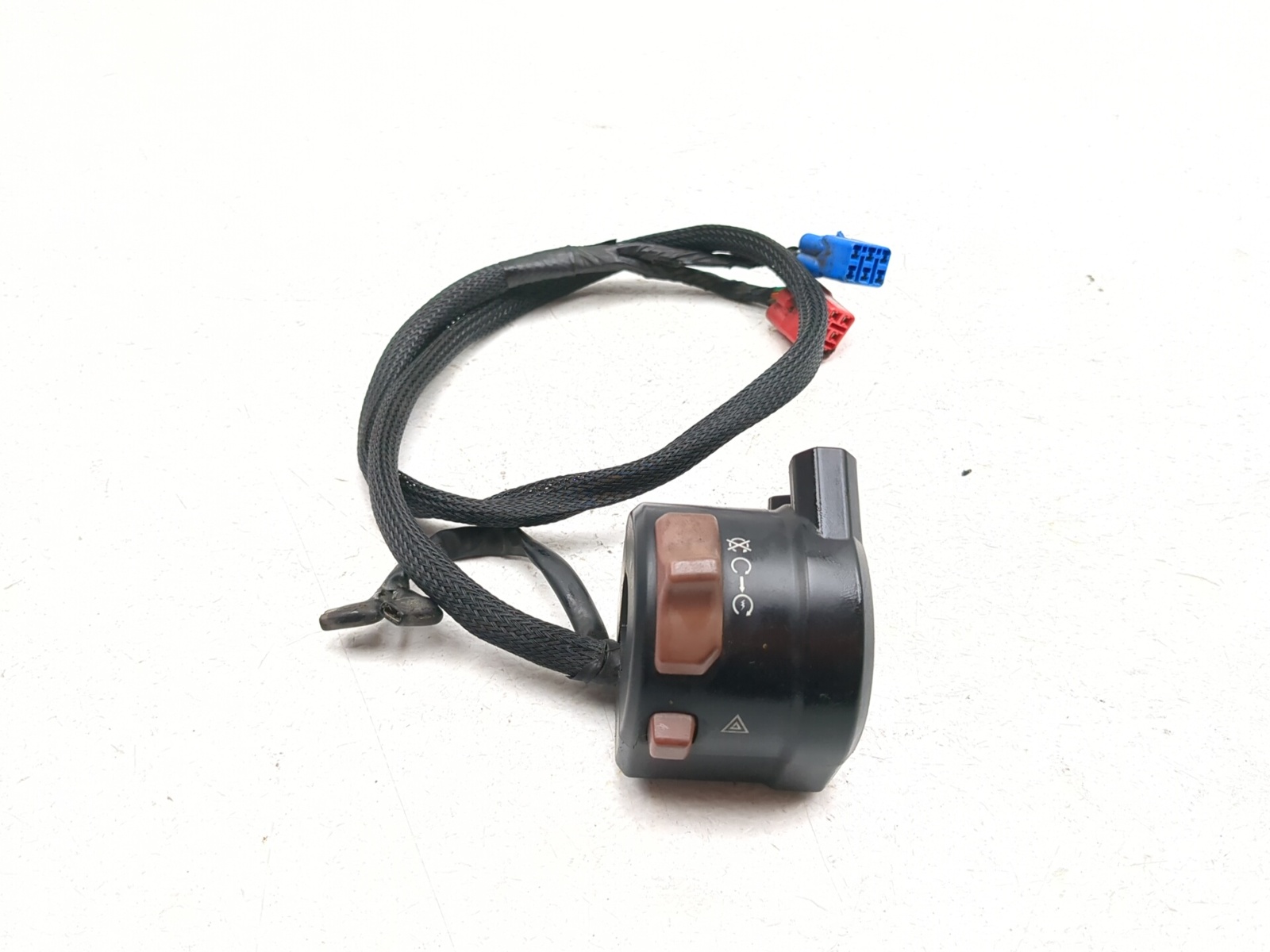 22 23 CFMOTO 650 Adventura Front Right Handlebar Switch Button