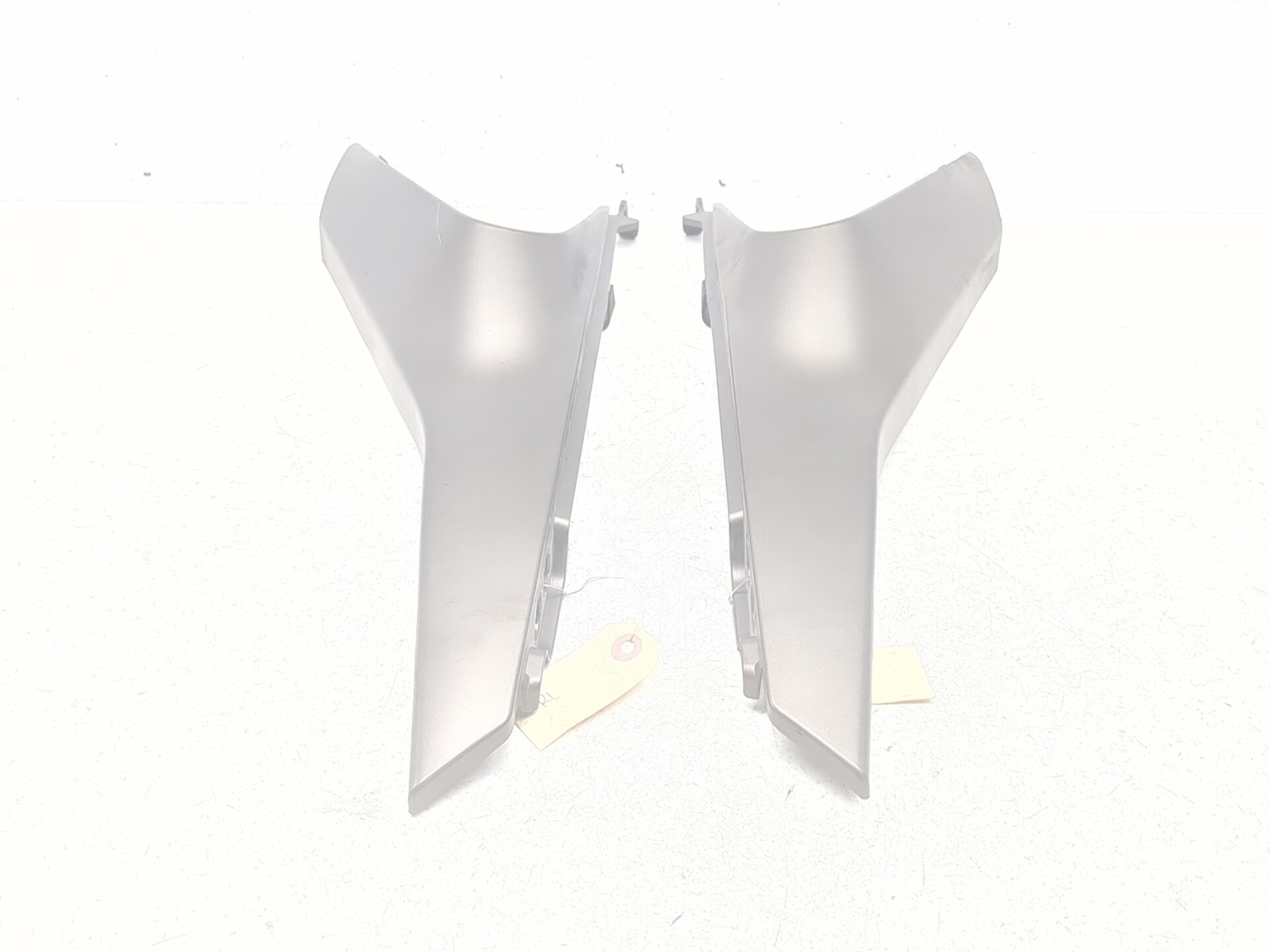 18-23 Husqvarna Svartpilen 401 Front Left & Right Radiator Spoiler Covers