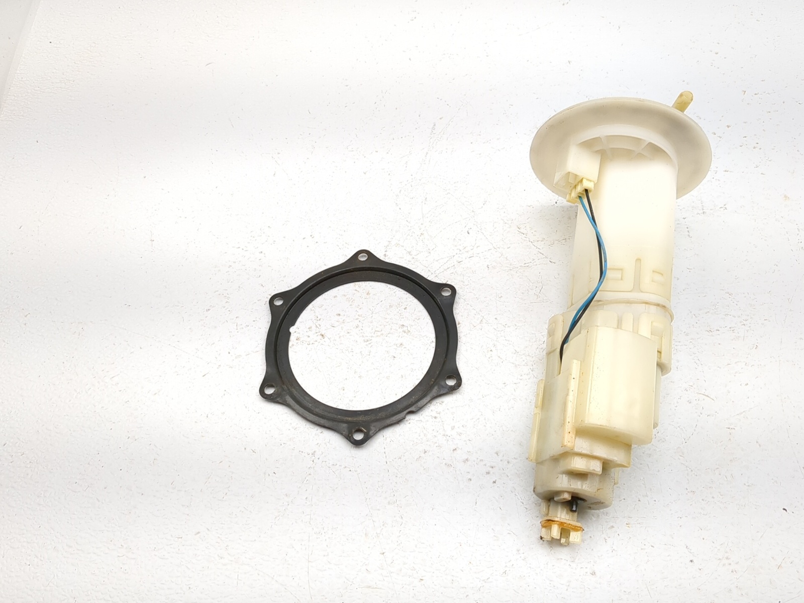 09-24 Kawasaki Mule 4010 KAF620 4x4 Fuel Pump & Ring 49040-0719