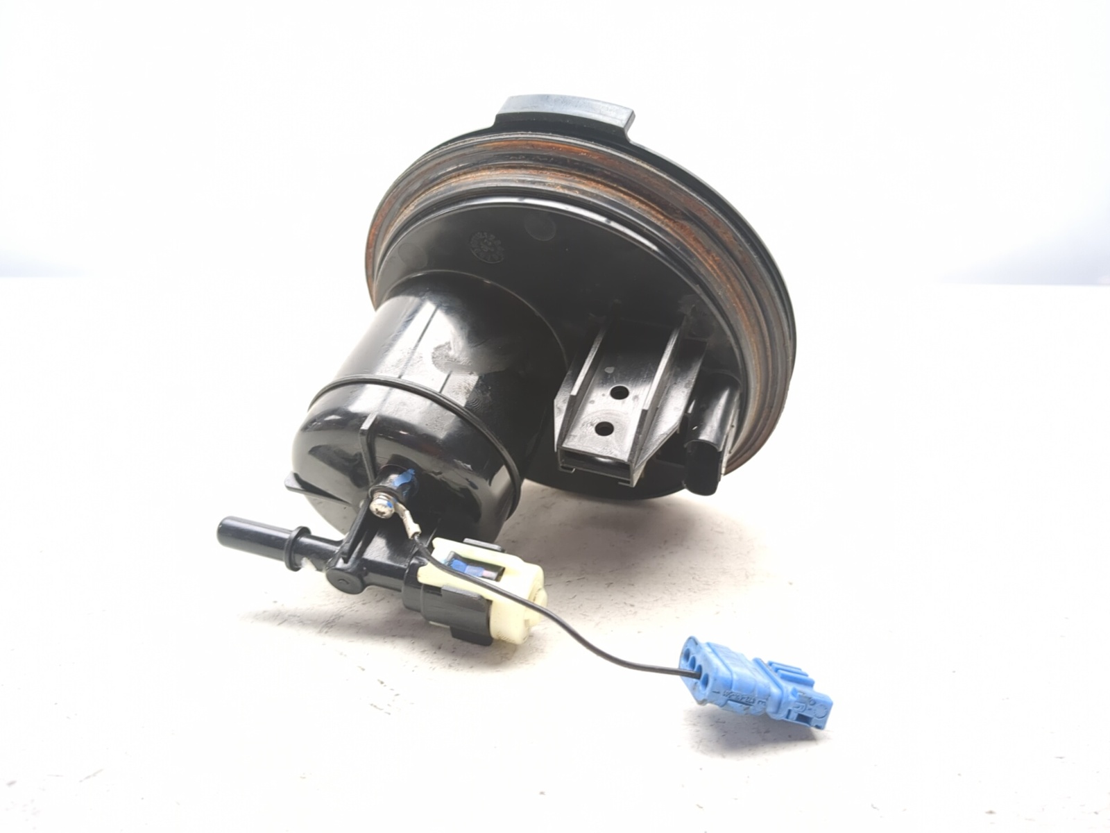 21-24 BMW R18 Classic Fuel Filter & Flange Assembly CRACKED