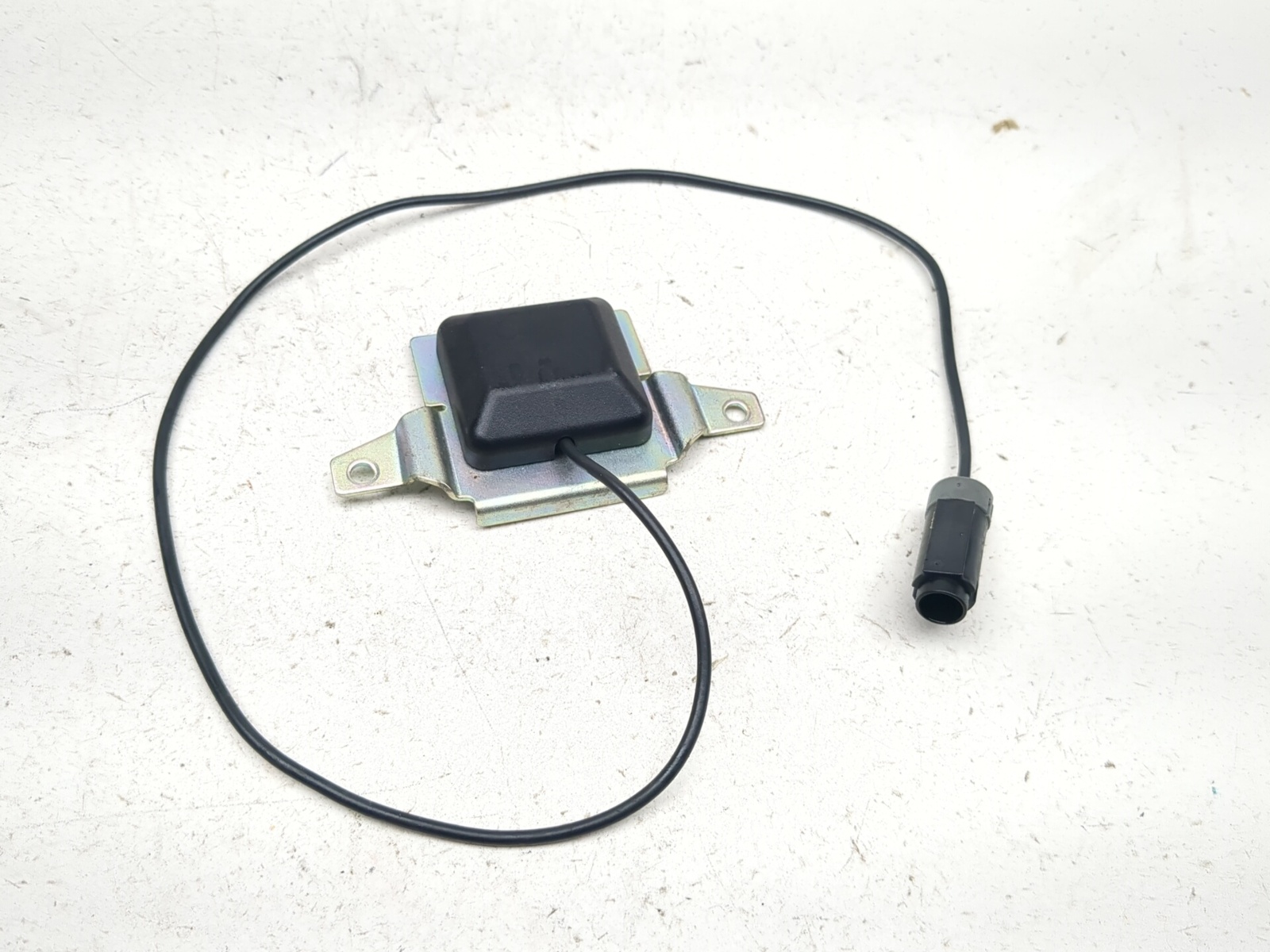 18-24 Honda GL1800 Goldwing 1800 Front SXM Antenna Assembly