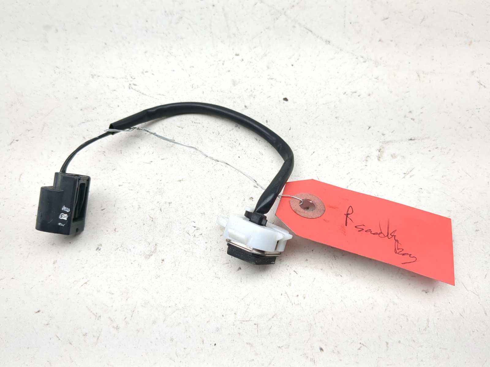 18-24 Honda GL1800 Goldwing 1800 Rear Right Saddlebag Opener