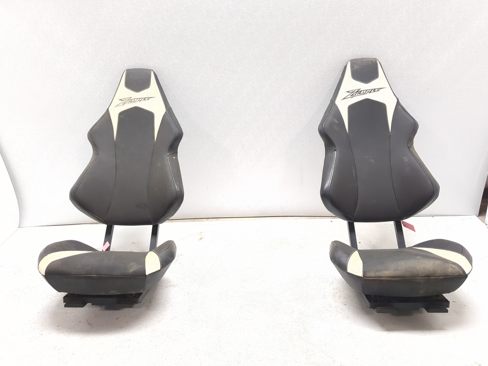 その他 S 14-22 CF Moto ZForce 800 Left & Right Front Seats Bench Saddle