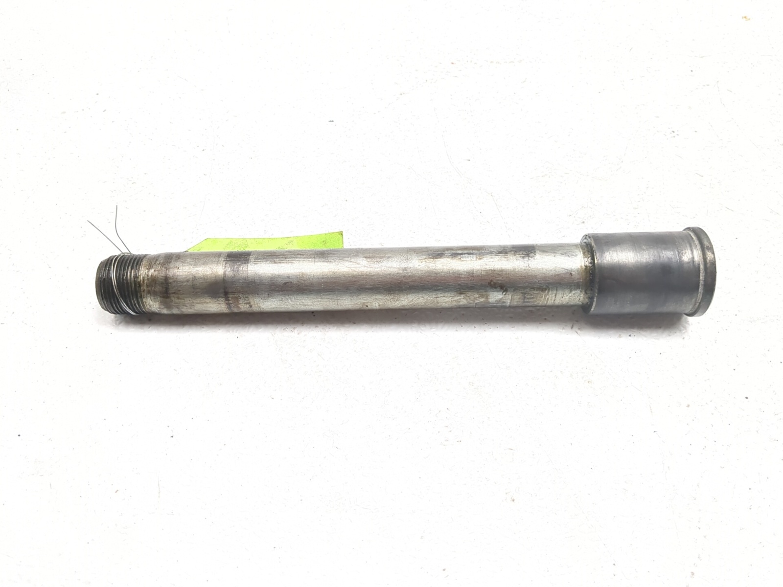 98 99 Kawasaki Ninja ZX6R ZX600G Front Wheel Axle Rim Bolt Shaft