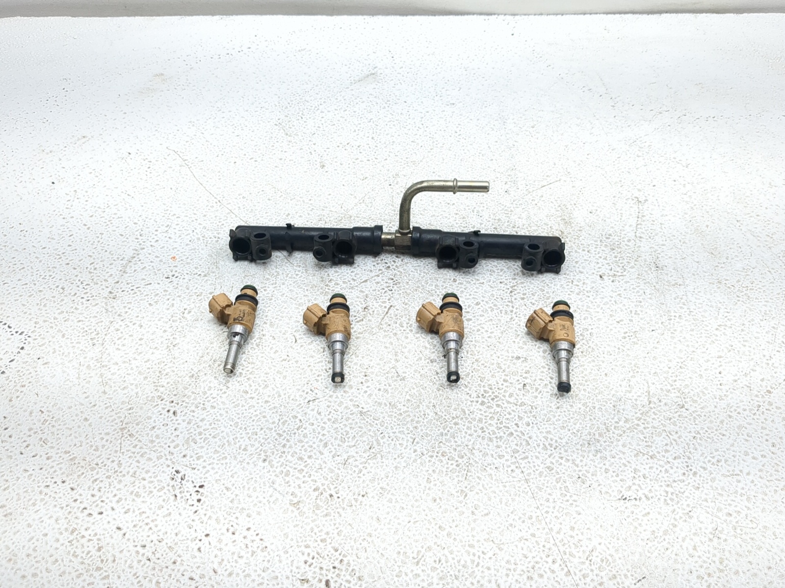 リクエスト 15-18 Kawasaki KLZ 1000 Versys LT Fuel Rail & Fuel Injectors - Sun