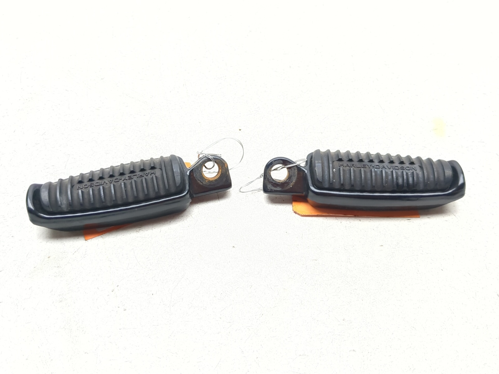 06-08 Harley Night Rod VRSCD Rear Left & Right Passenger Footpeg Pair Step Mount