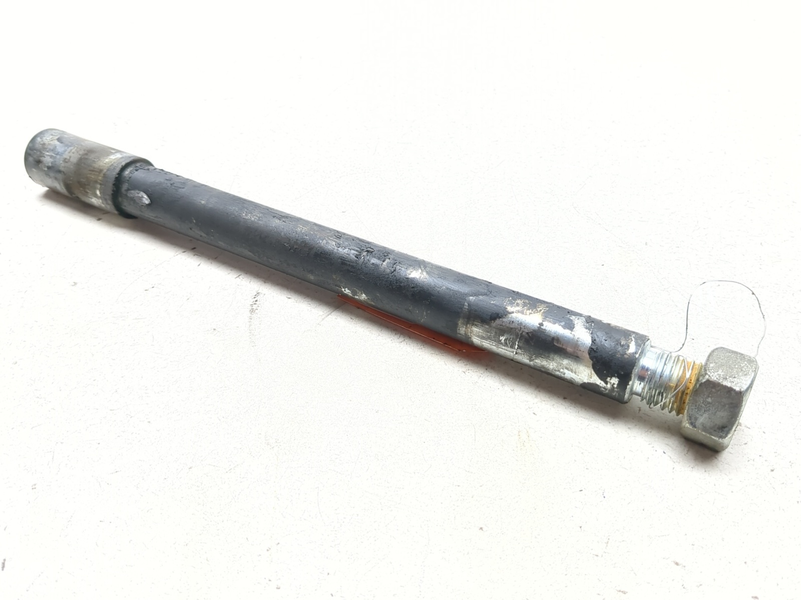 06-08 Harley Night Rod VRSCD Front Wheel Axle Rim Bolt Shaft