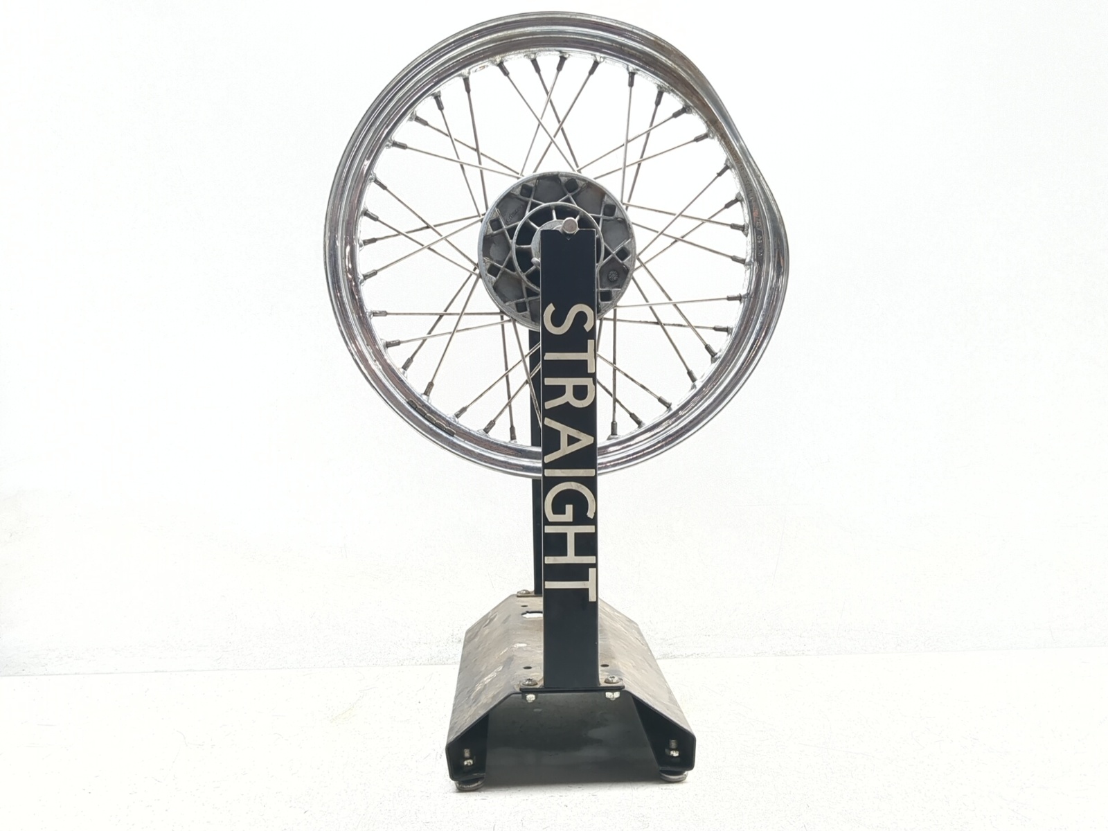 08-12 Moto Guzzi V7 Classic 750 Front Wheel Rim 18X2.50 DAMAGED