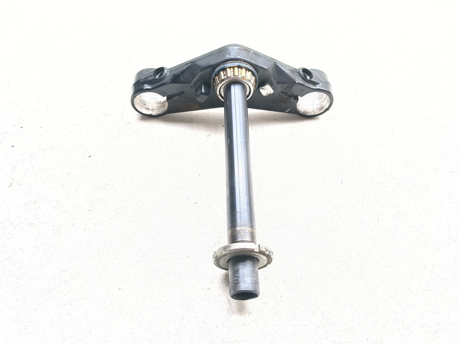 08-12 Moto Guzzi V7 Classic 750 Front Lower Triple Tree Yoke Stem