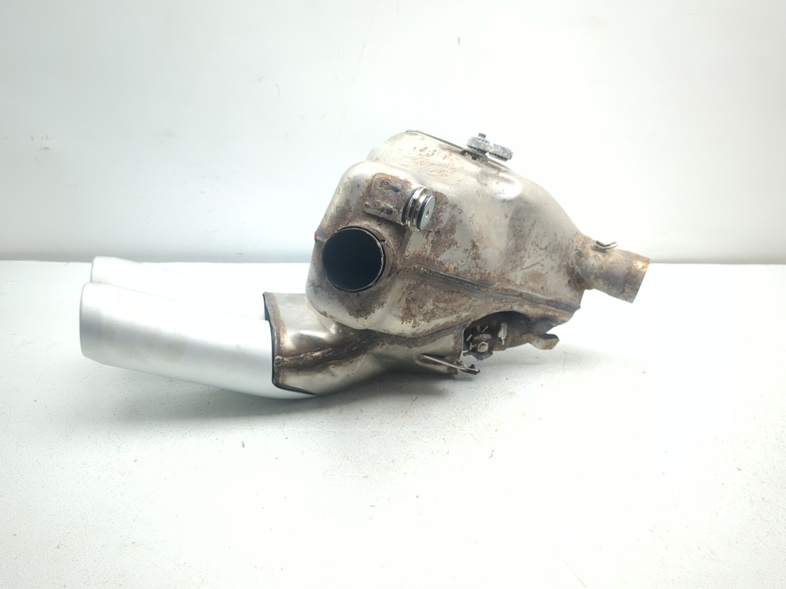 17-20 Ducati Supersport 939 Rear Exhaust SIlencer Muffler Can Pipe