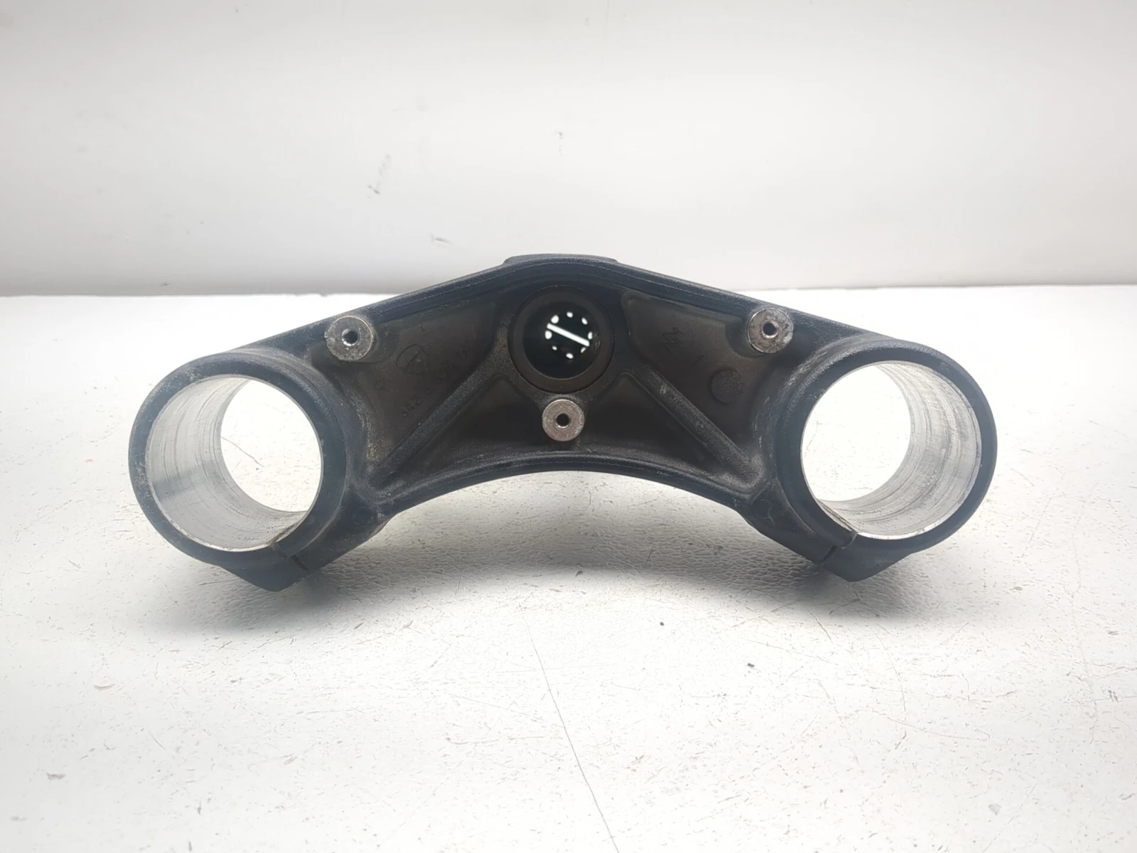 17-20 Ducati Supersport 939 Front Lower Triple Tree Yoke Stem Clamp Bottom
