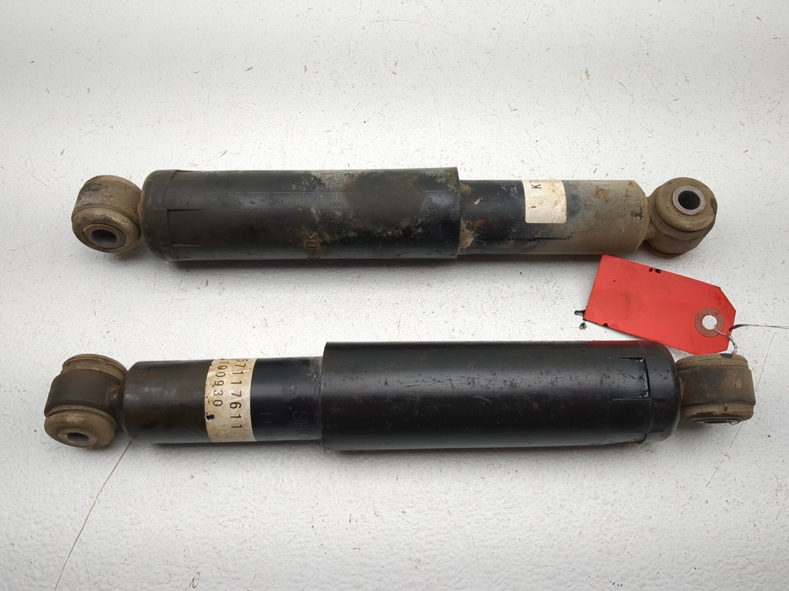 09-14 Kubota RTV1100 Left & Right Rear Shock Absorbers Mono Strut Spring