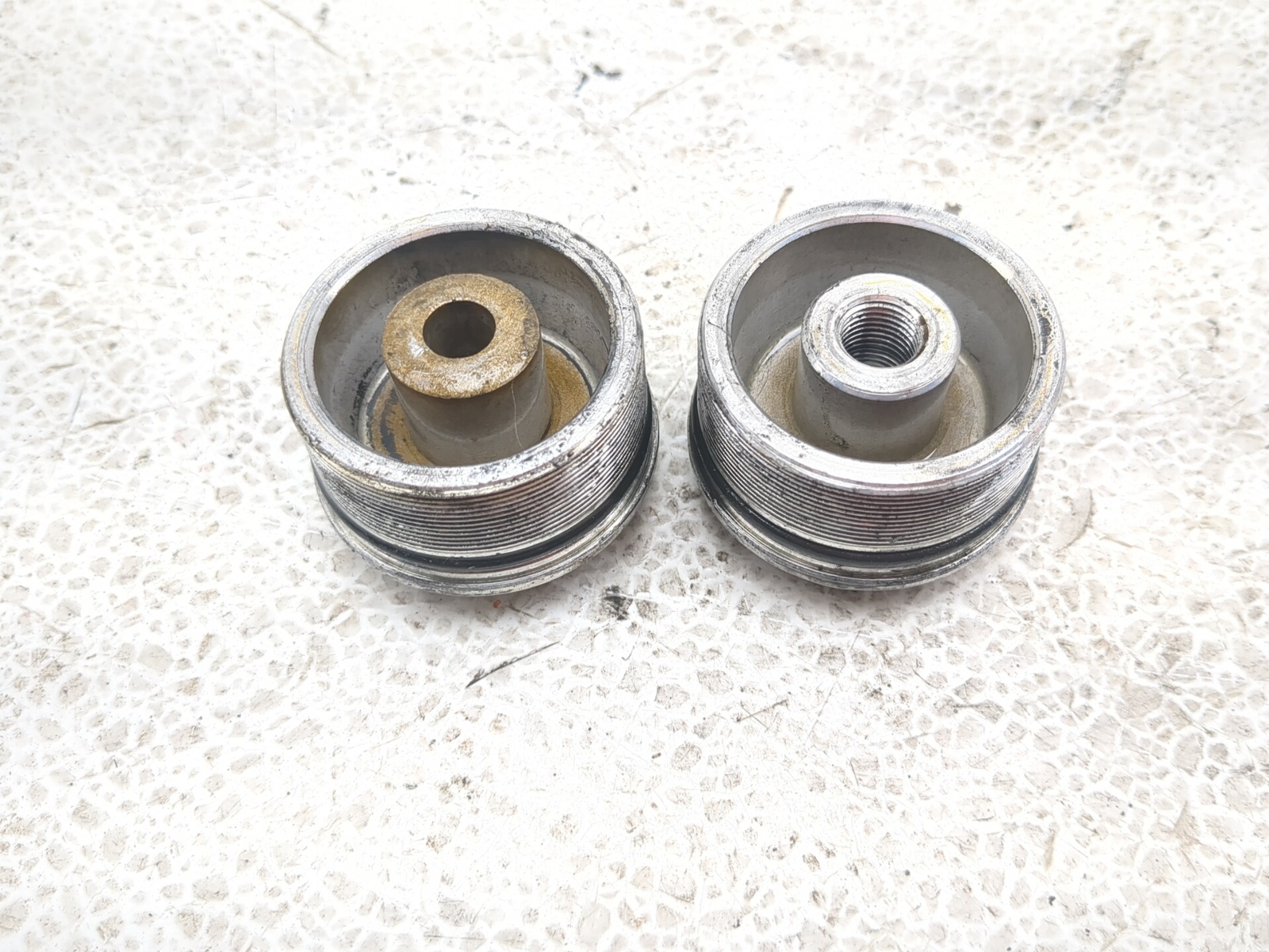 01-05 Honda Goldwing 1800 GL1800 Front Left & Right Fork Caps Leg Tube Inverted