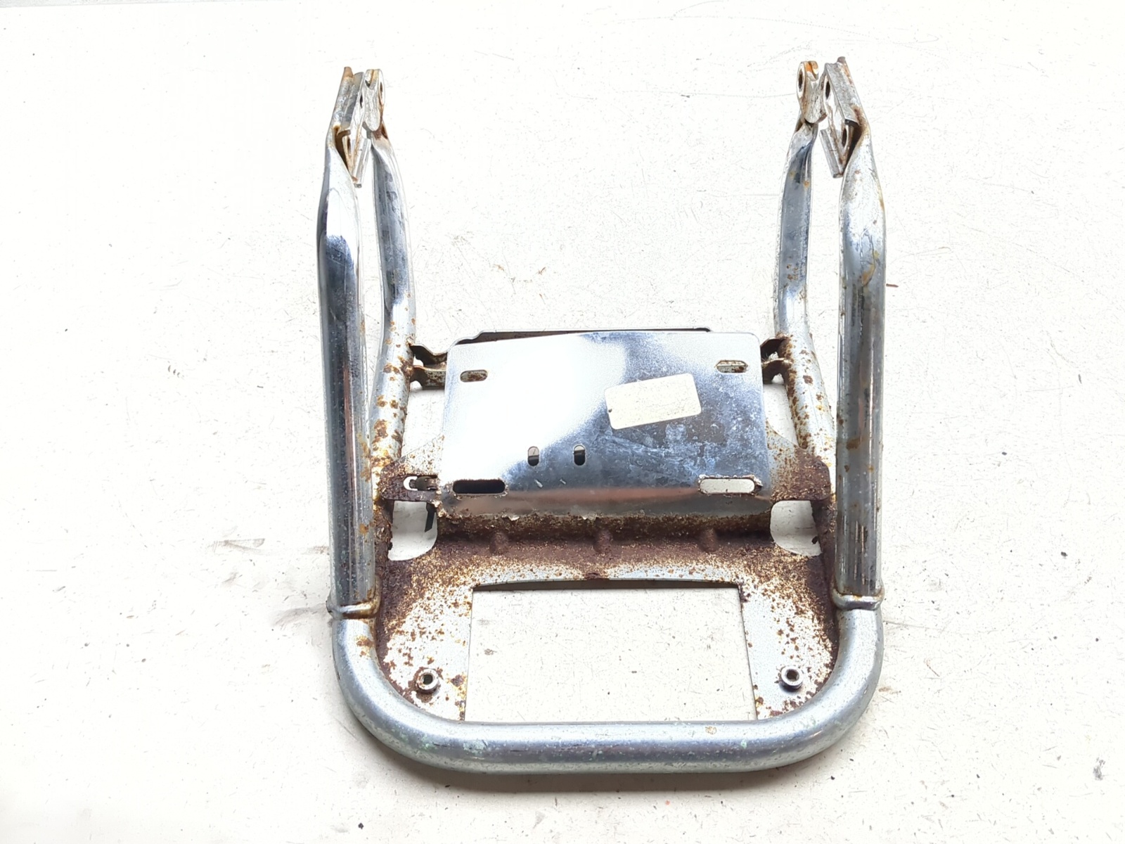 08-13 Harley Davidson FLTRU Road Glide Ultra Rear Luggage Rack Mount