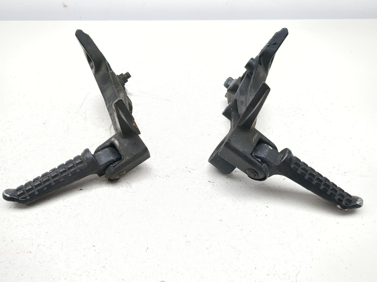 13-17 Kawasaki Ninja Rear Left & Right Passenger Footrest Peg Mount Bracket