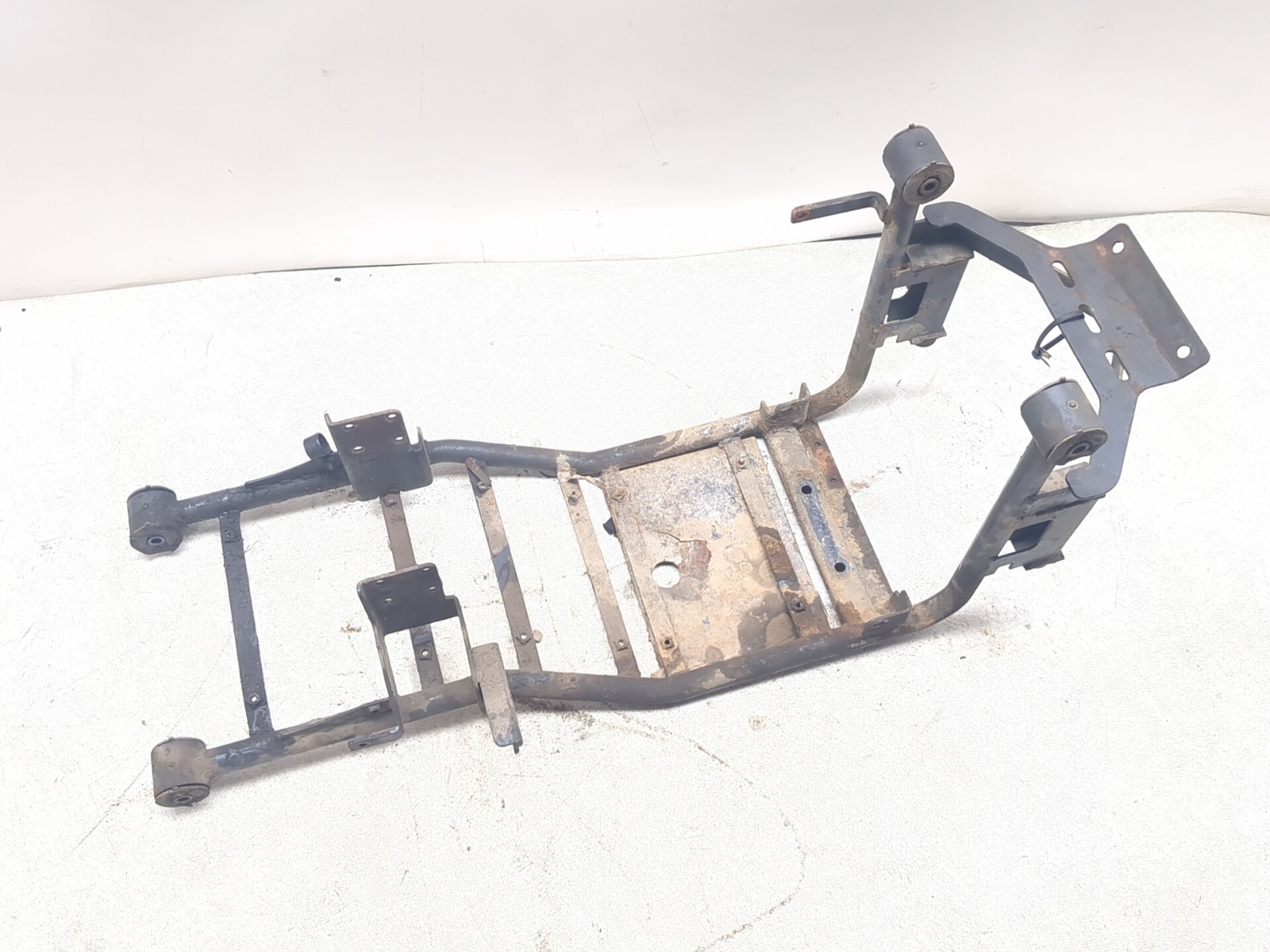 07-13 Kubota RTV 1100 Rear Transmission Subframe Tail Gears Gearbox Chassis