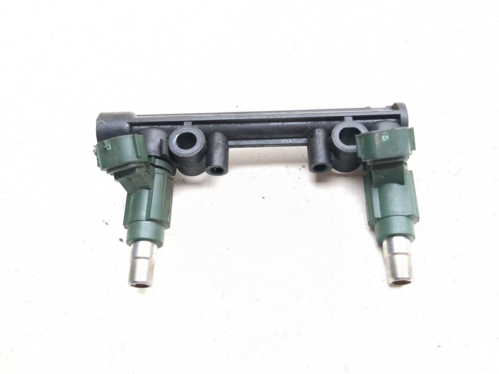 06-08 Kawasaki EX650 Ninja 650R Fuel Rail with Injectors Fuel Rail 49056-0007