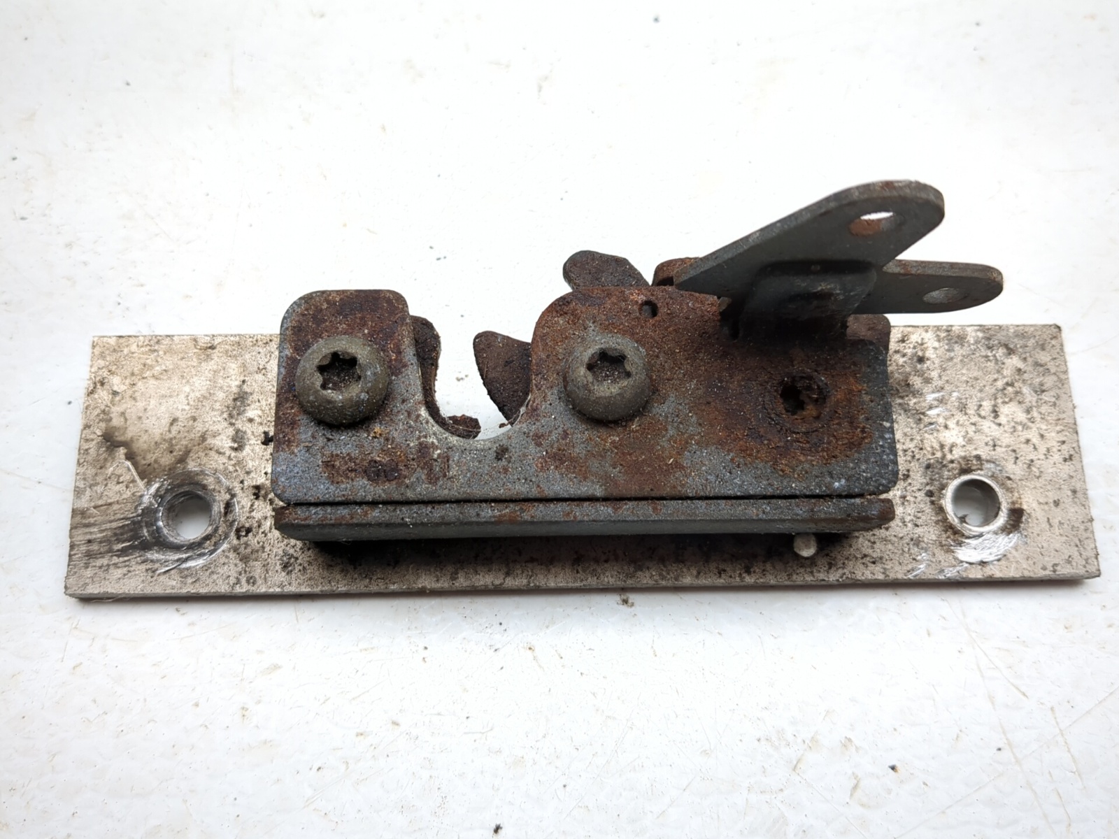 00-11 Polaris Gem Car Cart e2 e4 e6 e825 Latch Assembly 0609-00045