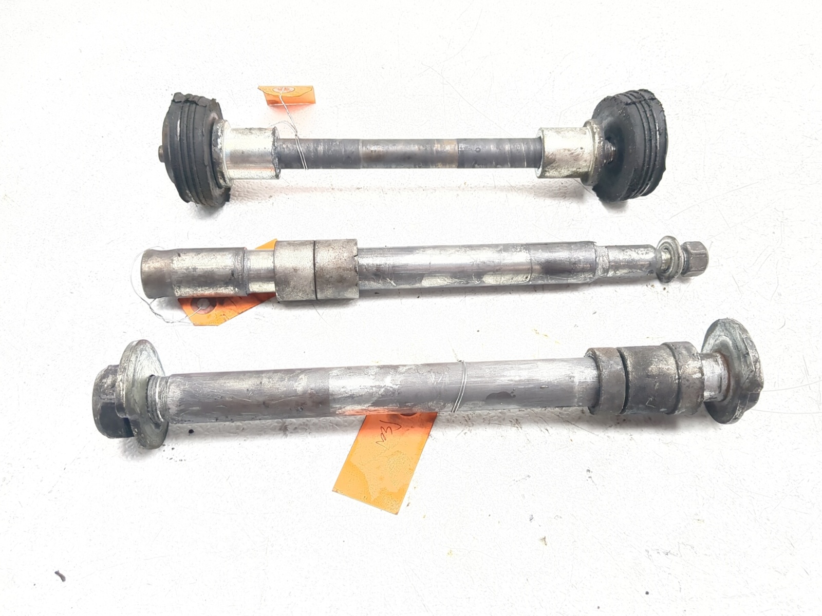 ✩.*˚ 99-06 Harley Ultra Classic Electra Glide FLHTCUI Front Rear Axle