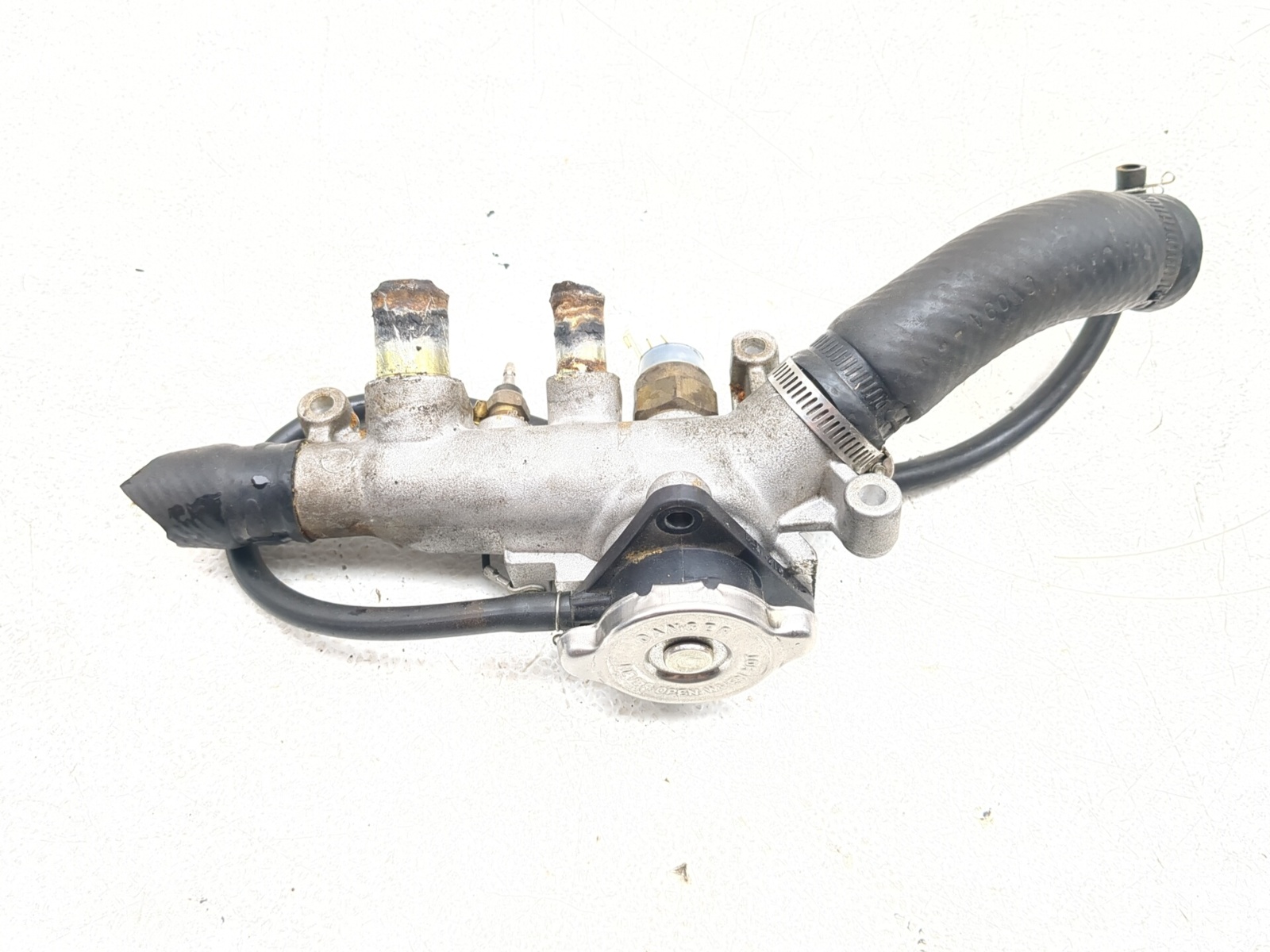 85-07 Yamaha VMAX 1200 VMX12 Thermostat Housing & Filler Neck 1FK