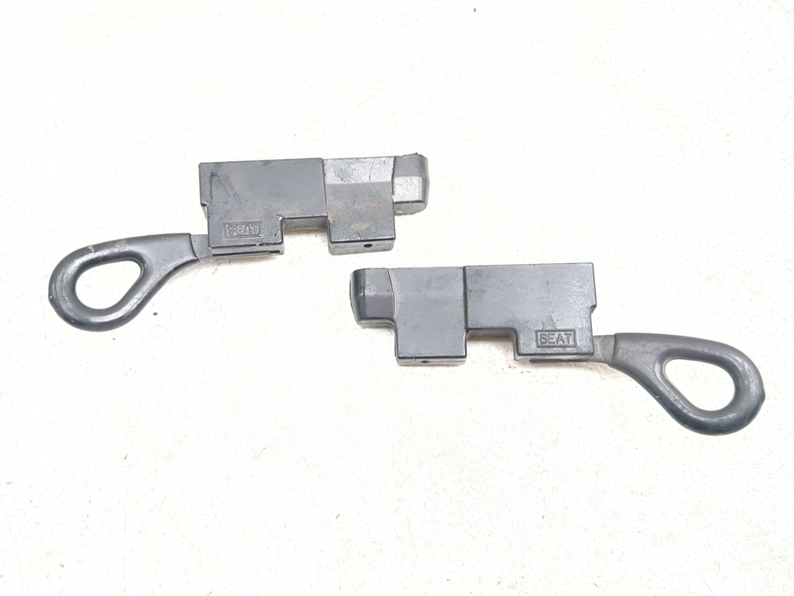 85-07 Yamaha VMAX 1200 VMX12 Left & Right Seat Release Levers Latches