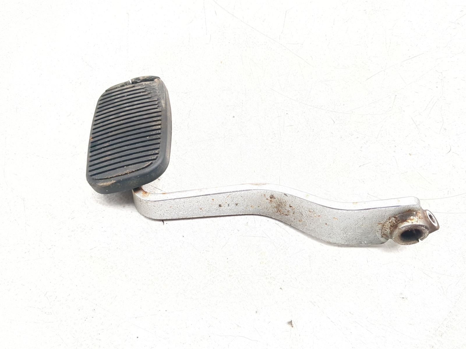 05-09 Suzuki VL1500 Boulevard C90 Rear Right Brake Pedal 43110-10F10
