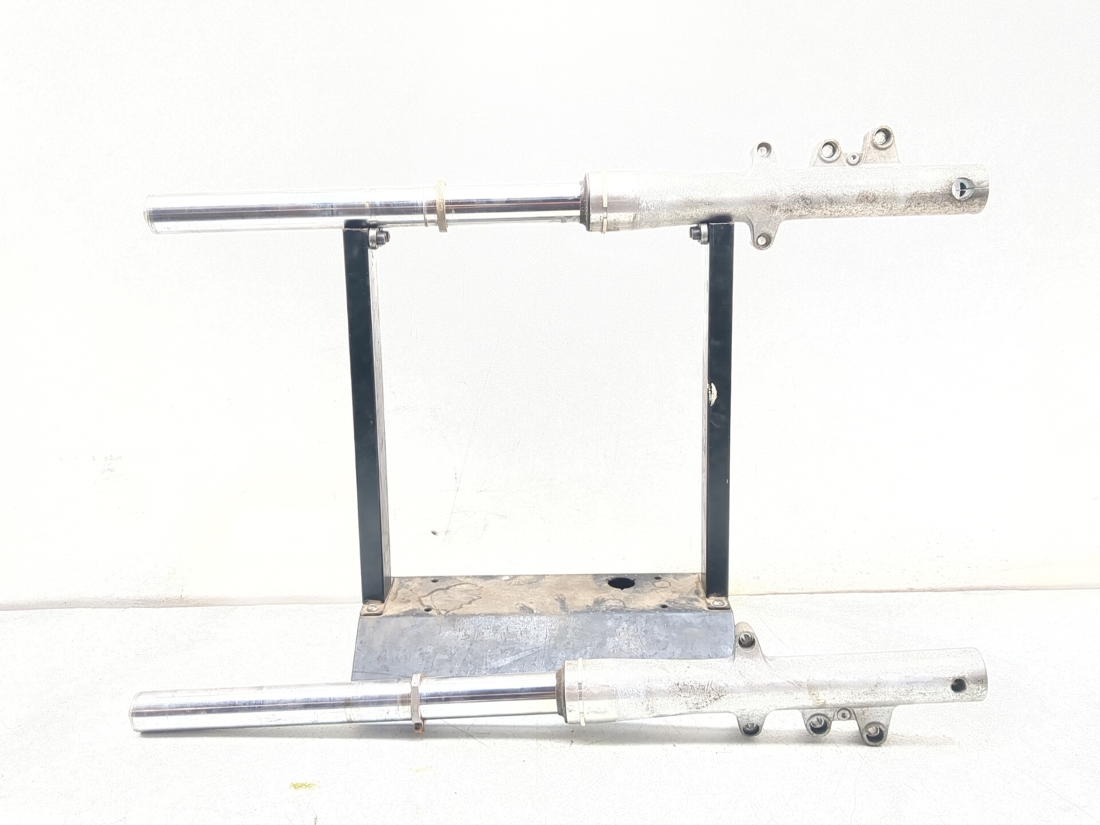 05-09 Suzuki VL1500 Boulevard C90 Front Left Right Fork STRAIGHT 51103-10F70