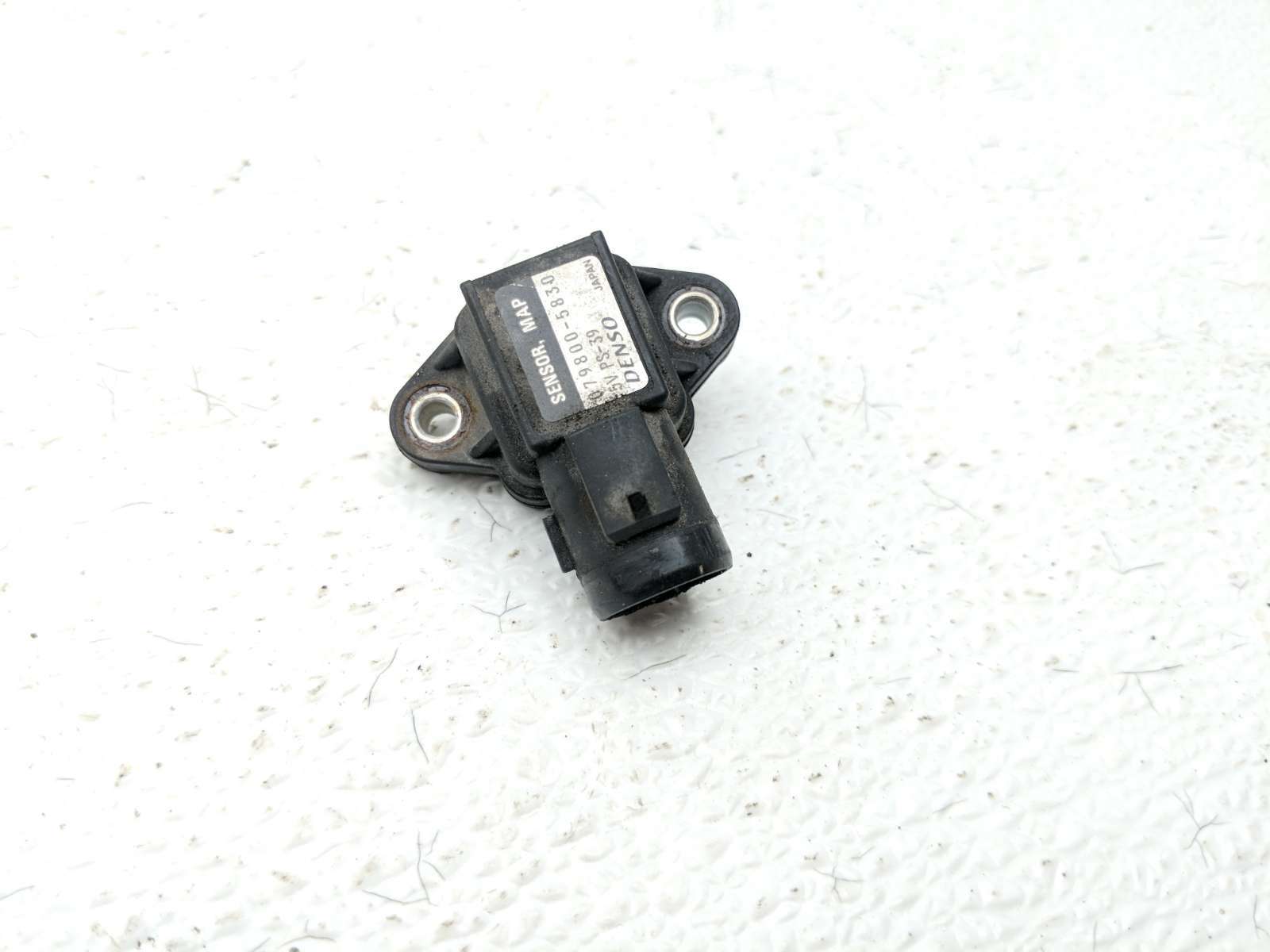 06 Honda VTX1800 C2 DENSO MAP MAF Mass Air Flow Pressure Sensor