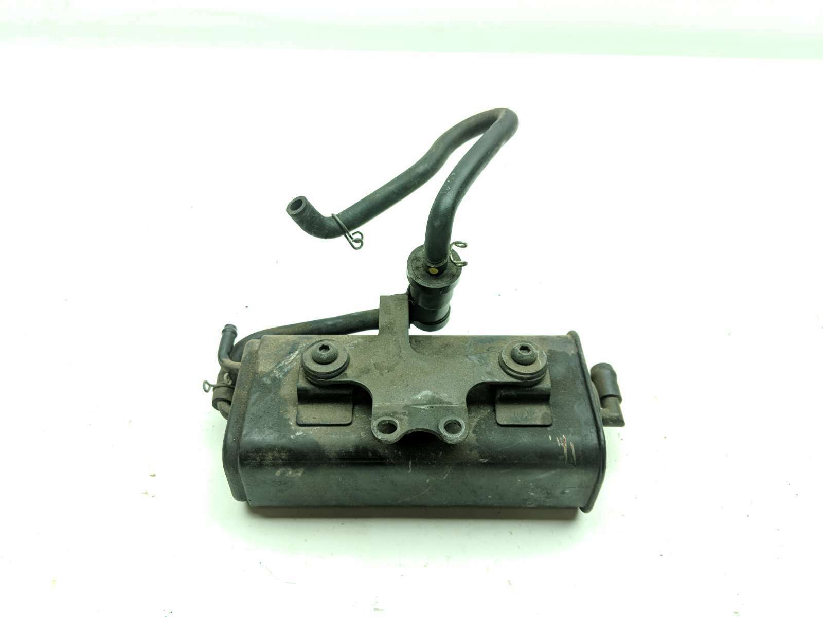 06 Yamaha R1 YZF-R1 EVAP Emissions Can Canister Vacuum Pump - Sun