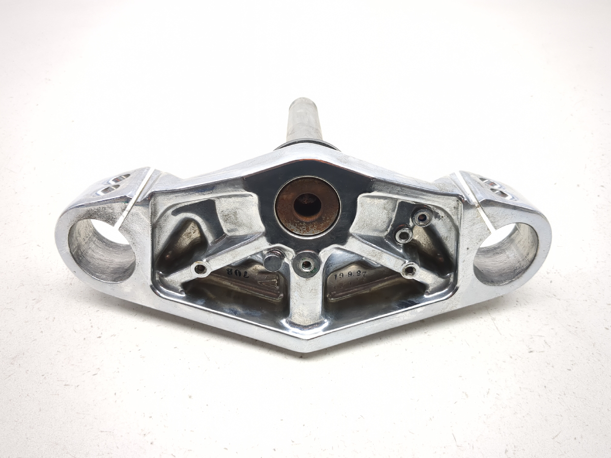 08-17 Yamaha Raider XV1900 CU Bottom Lower Triple Tree Steering