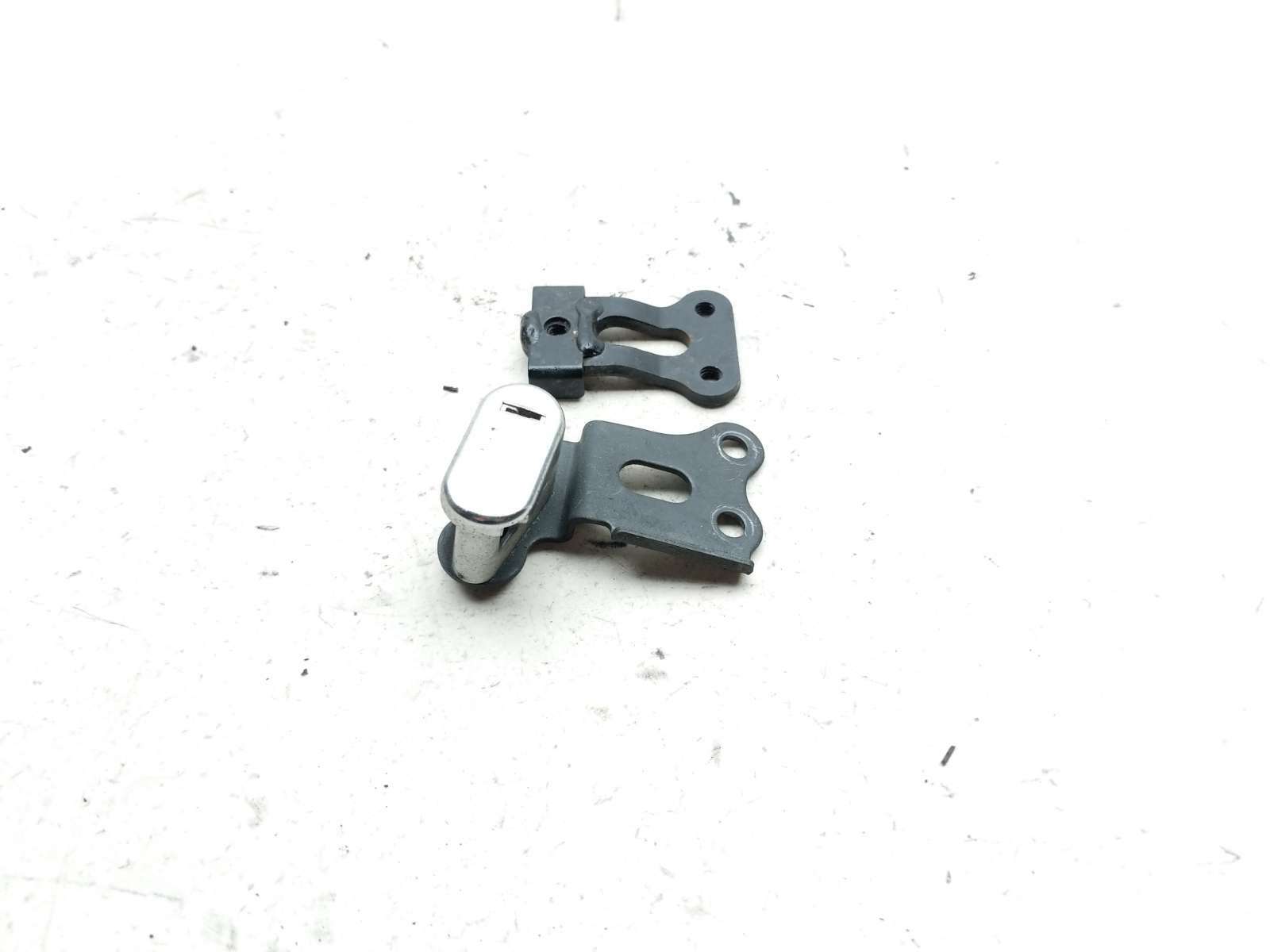 08 Kawasaki VN1600 Classic Vulcan 1600  Lock Set W/ Mount Bracket