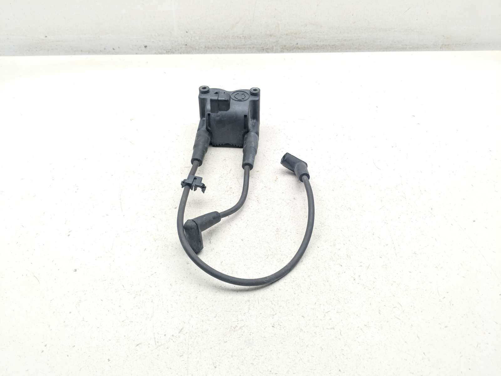 08 Harley Davidson Dyna Fat Bob FXDF Ignition Coil Plugs Pack