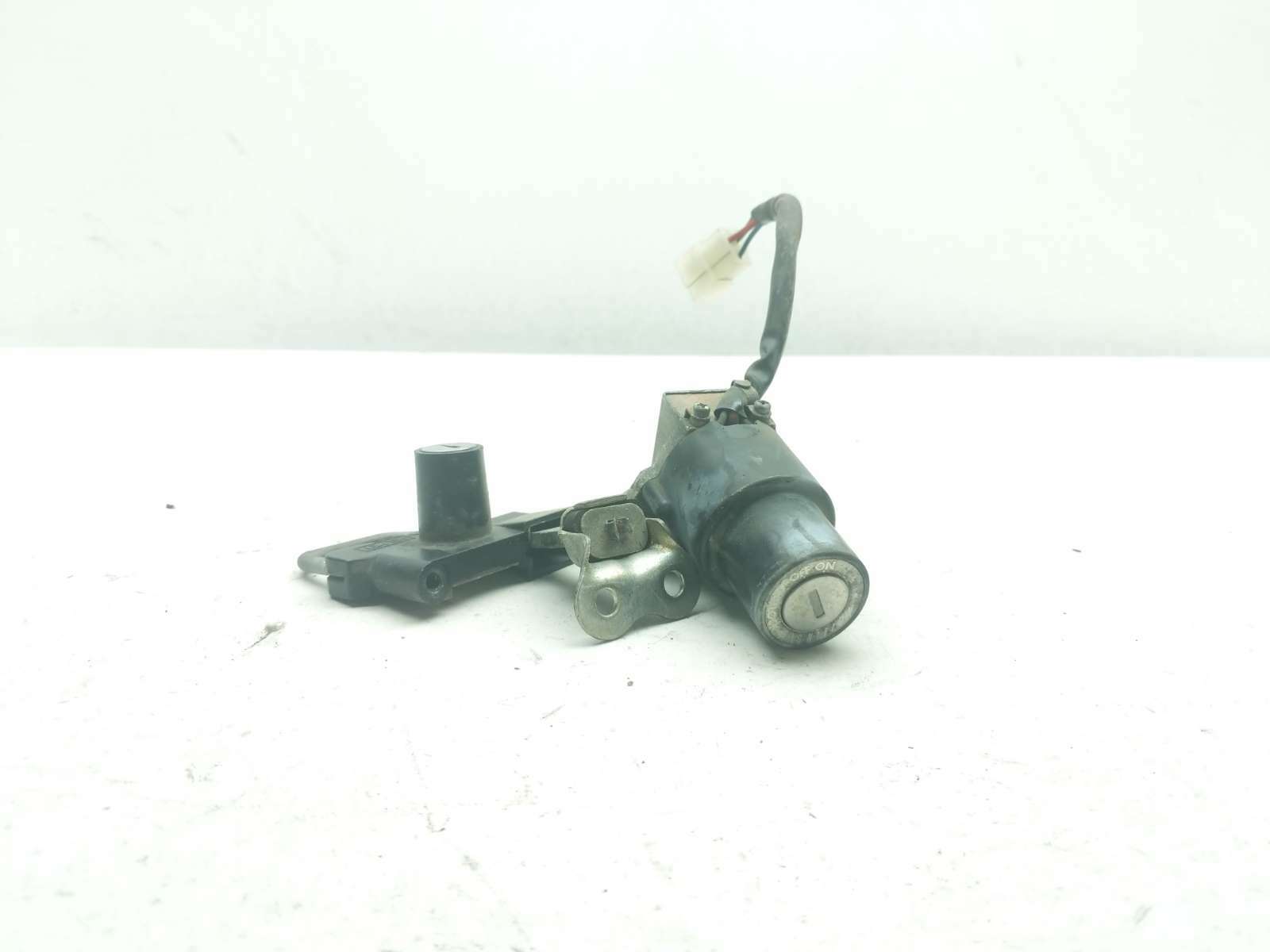 80-83 Yamaha XS400 Ignition Helmet Lock No Key