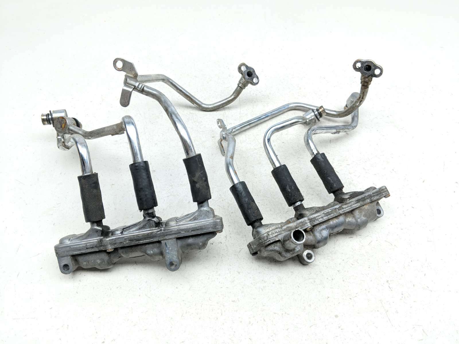 97-04 Honda Valkyrie 1500 GL1500CT Air Reed Valve Case Assy w/ Lines Pipes