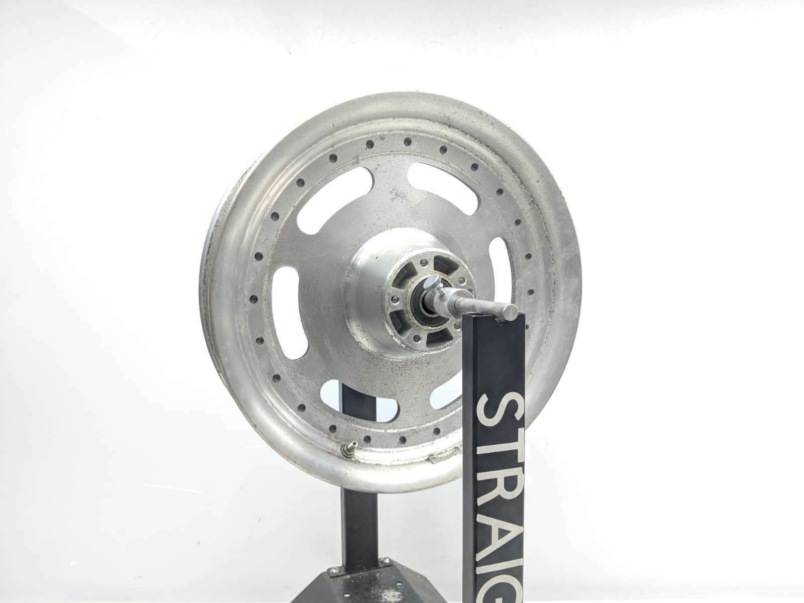 09 Harley Davidson Dyna Fat Bob FXDF Front Wheel Rim STRAIGHT 16x3