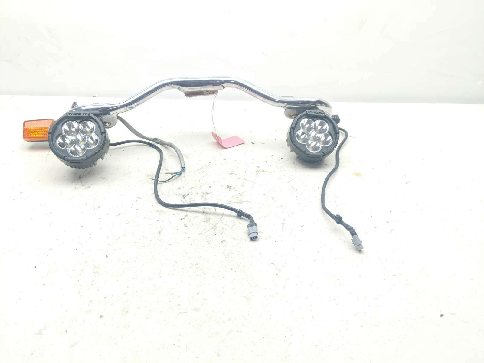 03 Kawasaki VN1500 Nomad Vulcan 1500L Front Fog Light Bar Assembly