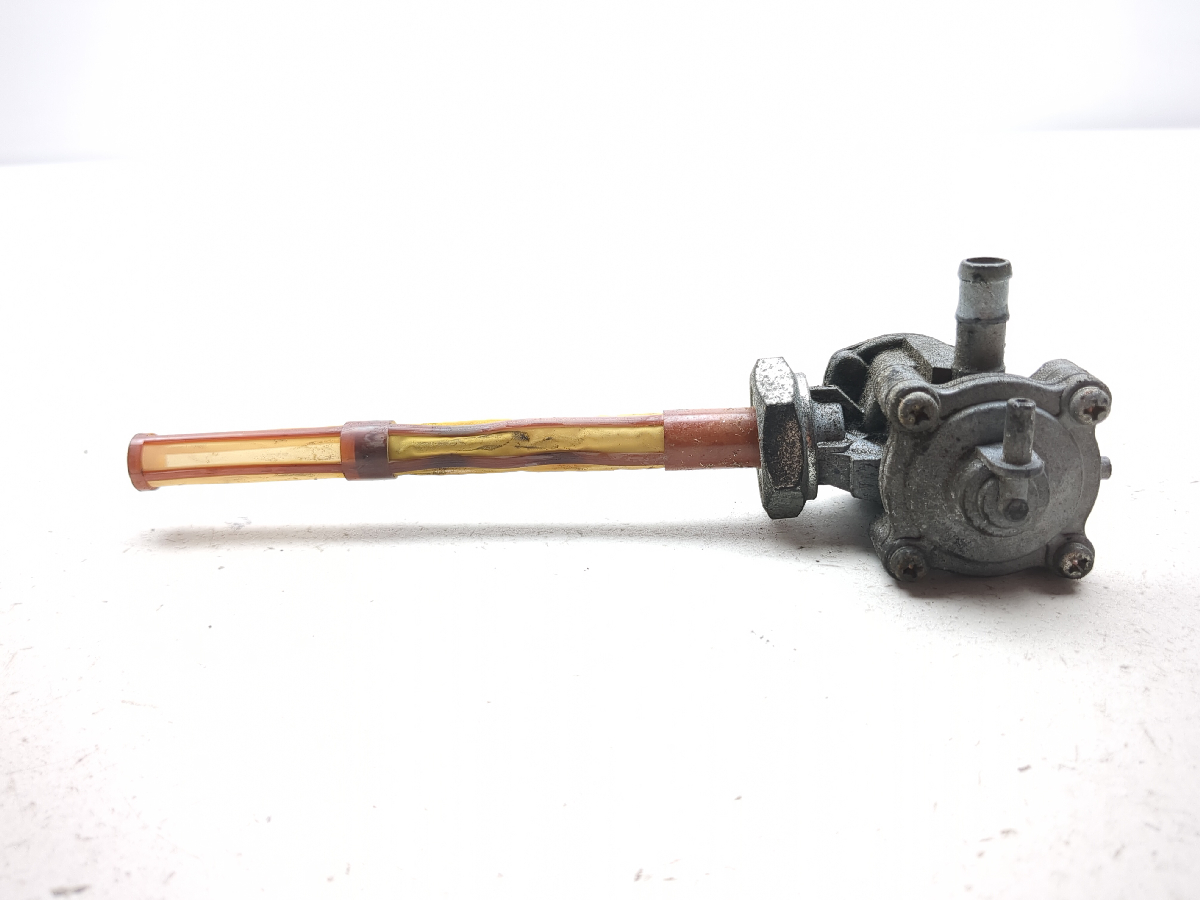 97-04 Honda Valkyrie Tourer 1500 GL1500CT  Petcock Gas Fuel Shut Off