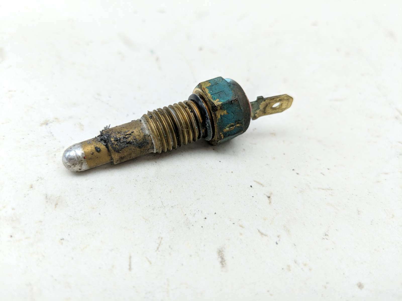04 Kawasaki Vulcan 1600 Classic VN1600A1 Coolant Temperature Sensor