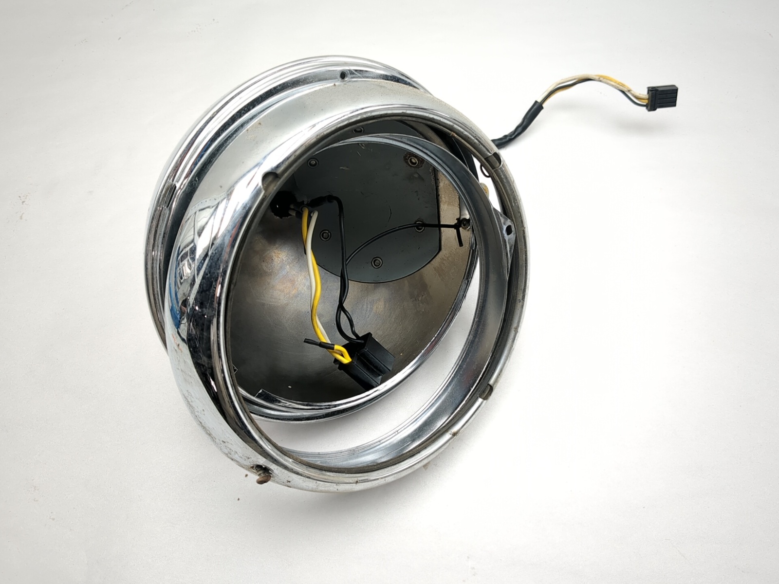 daiページ 06-14 Harley FXDC Dyna Super Glide Custom Front Headlight Housing