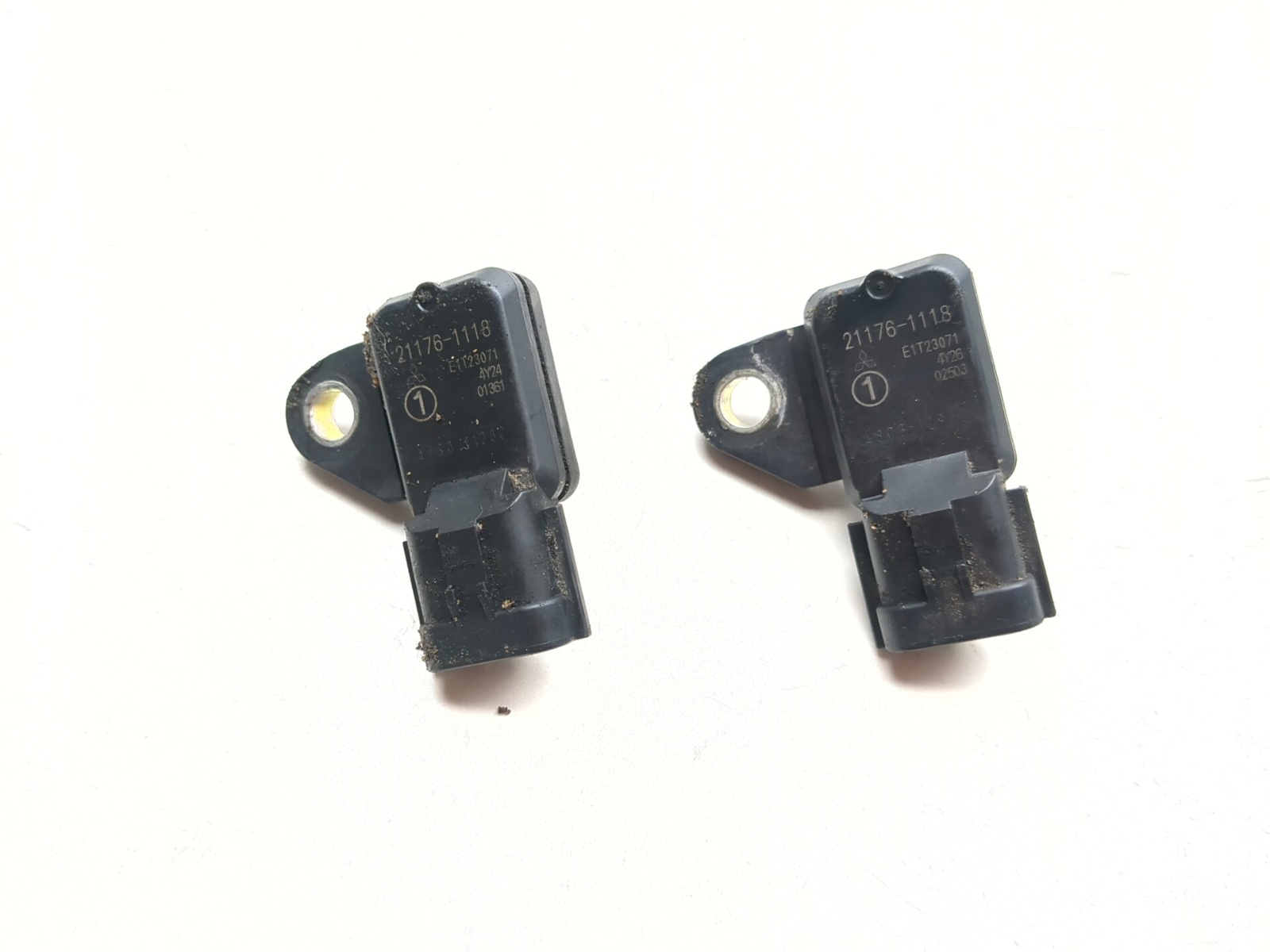 04-10 Kawasaki Vulcan 2000 VN2000 MAP Sensor Set 21176-1118